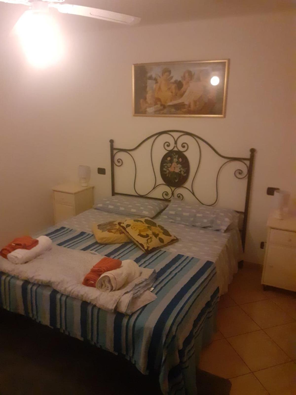 Appartamento Vacanze Malu 莫内利亚 外观 照片